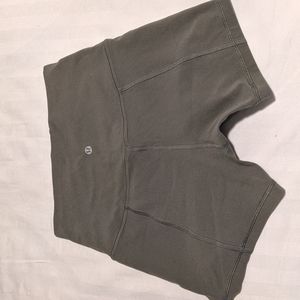 Lululemon Align shorts